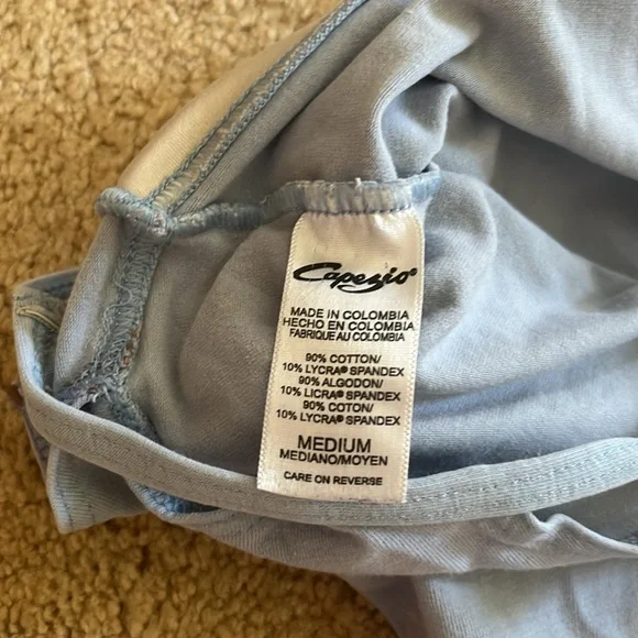 Capezio women’s size medium color blue leotard - Picture 5 of 5